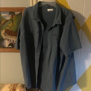 Columbia Men's Blue Short Sleeve Shirt Jacket